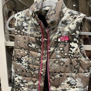 North Face Women’s Camo Vest.